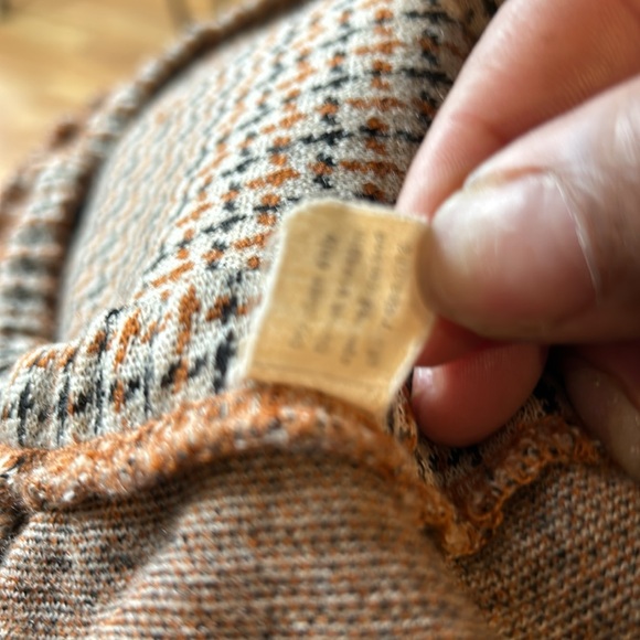 Vintage Suit with peak lapel (Friday Frenzy Sale) - Picture 9 of 9